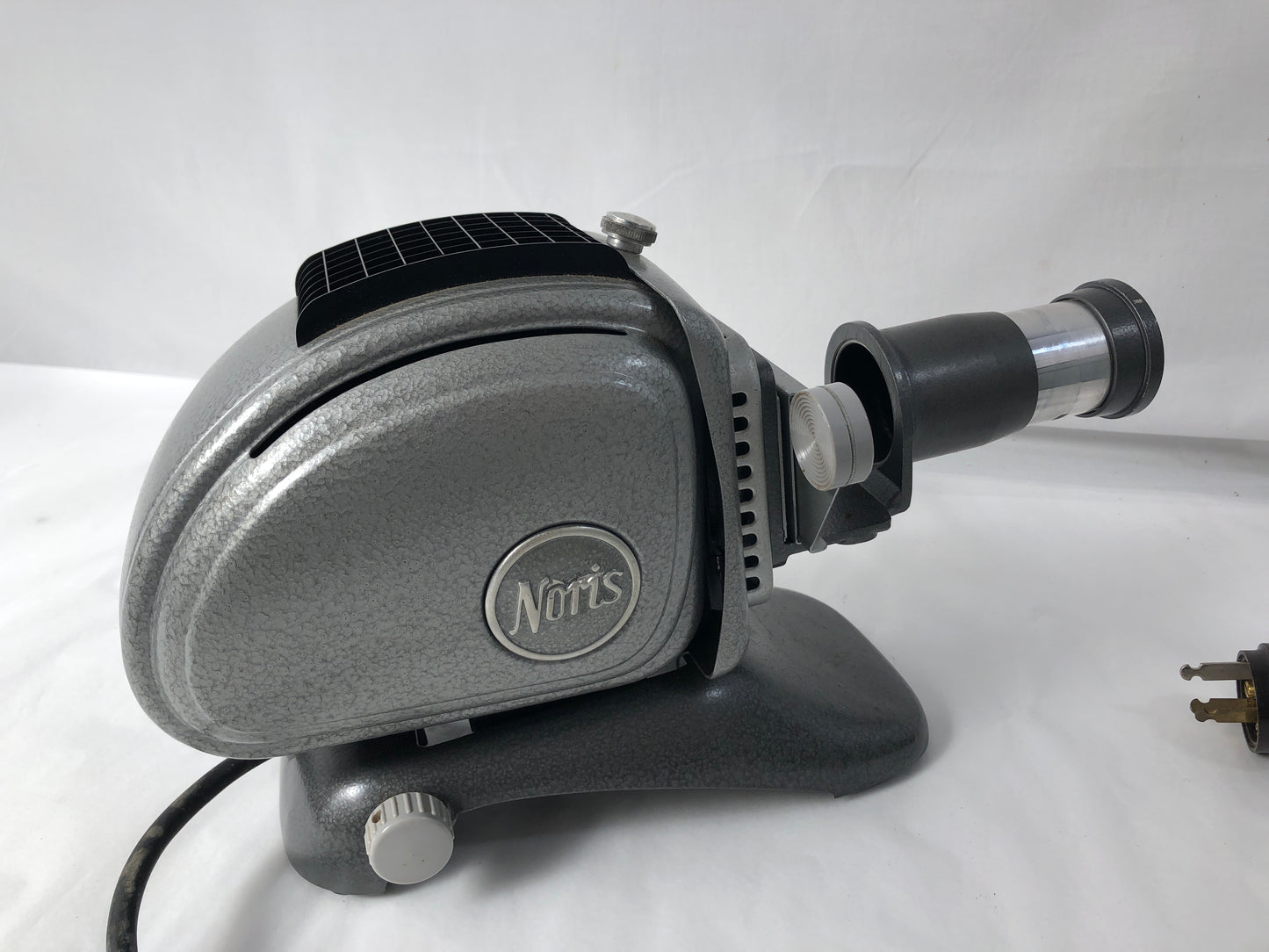 
                  
                    Vintage Noris Plank Slide Projector  (20405)
                  
                