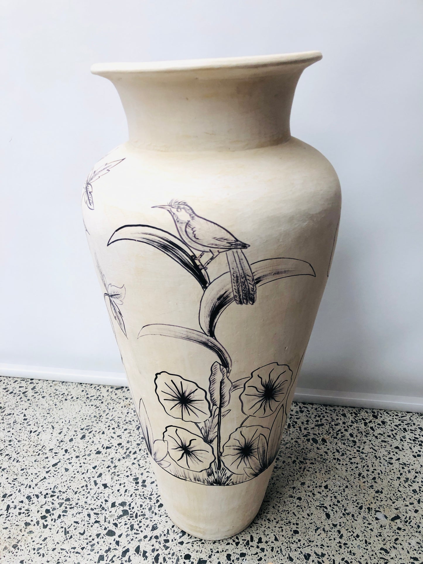 
                  
                    Large Floor Standing Cream Vase (21514)
                  
                