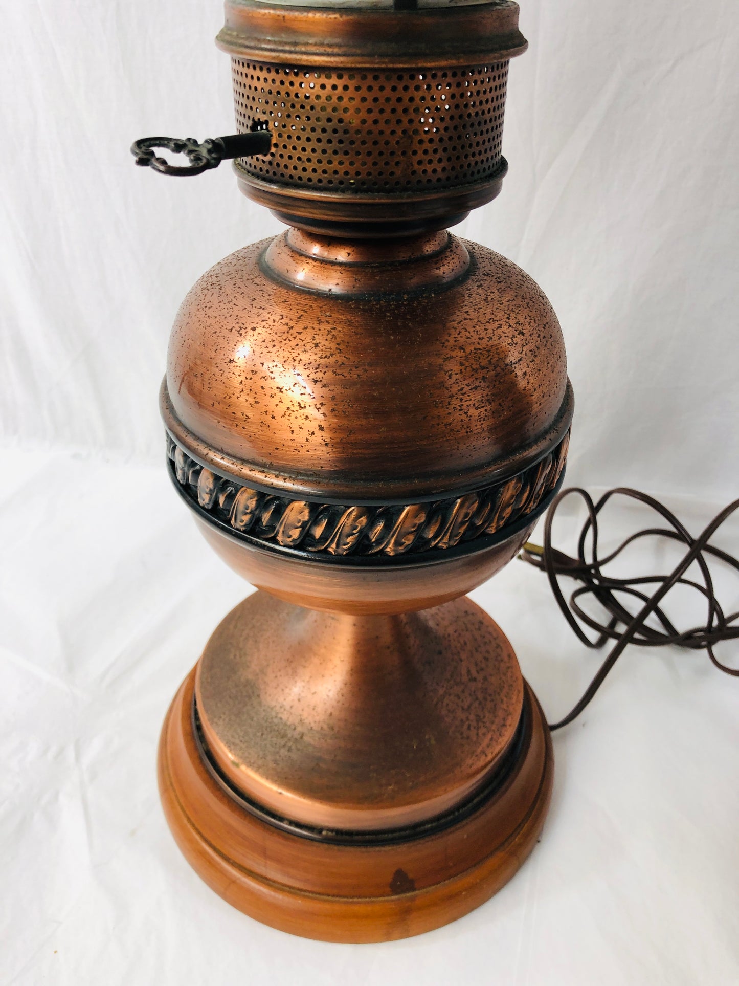 
                  
                    Matching Copper Look Kerosene Lamps (20850)
                  
                