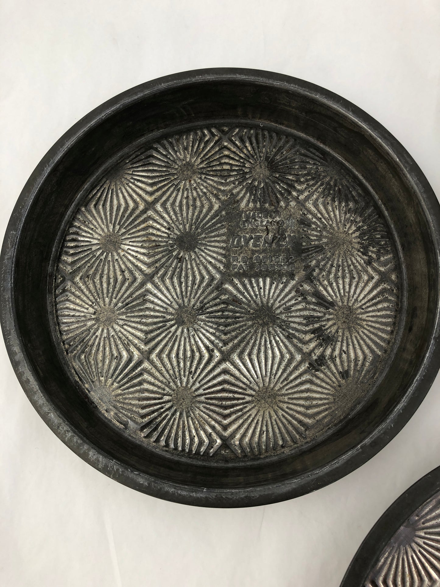 
                  
                    Vintage Ovenex Cake/Baking Trays (19298)
                  
                