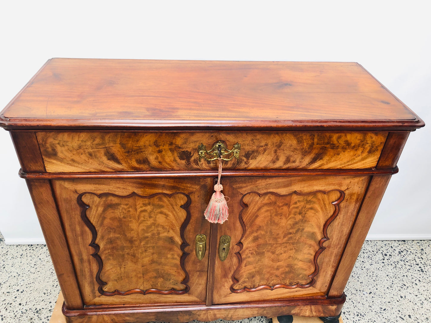 
                  
                    Antique Style Walnut Buffet (21774)
                  
                