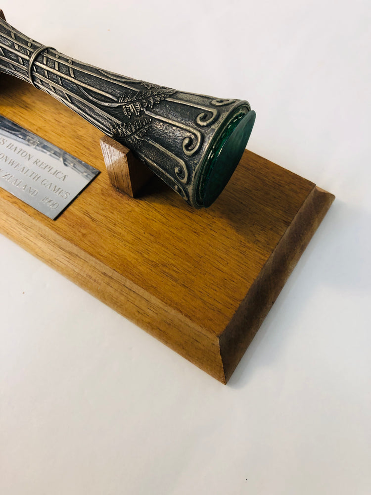 
                  
                    'Queen's Baton Replica XIV Commonwealth Games Auckland (18081)
                  
                