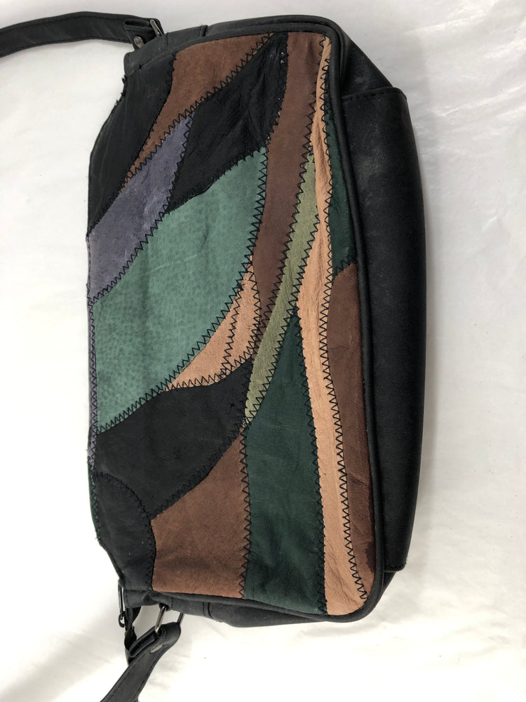 
                  
                    Vintage Leather Patch Bag (21442)
                  
                