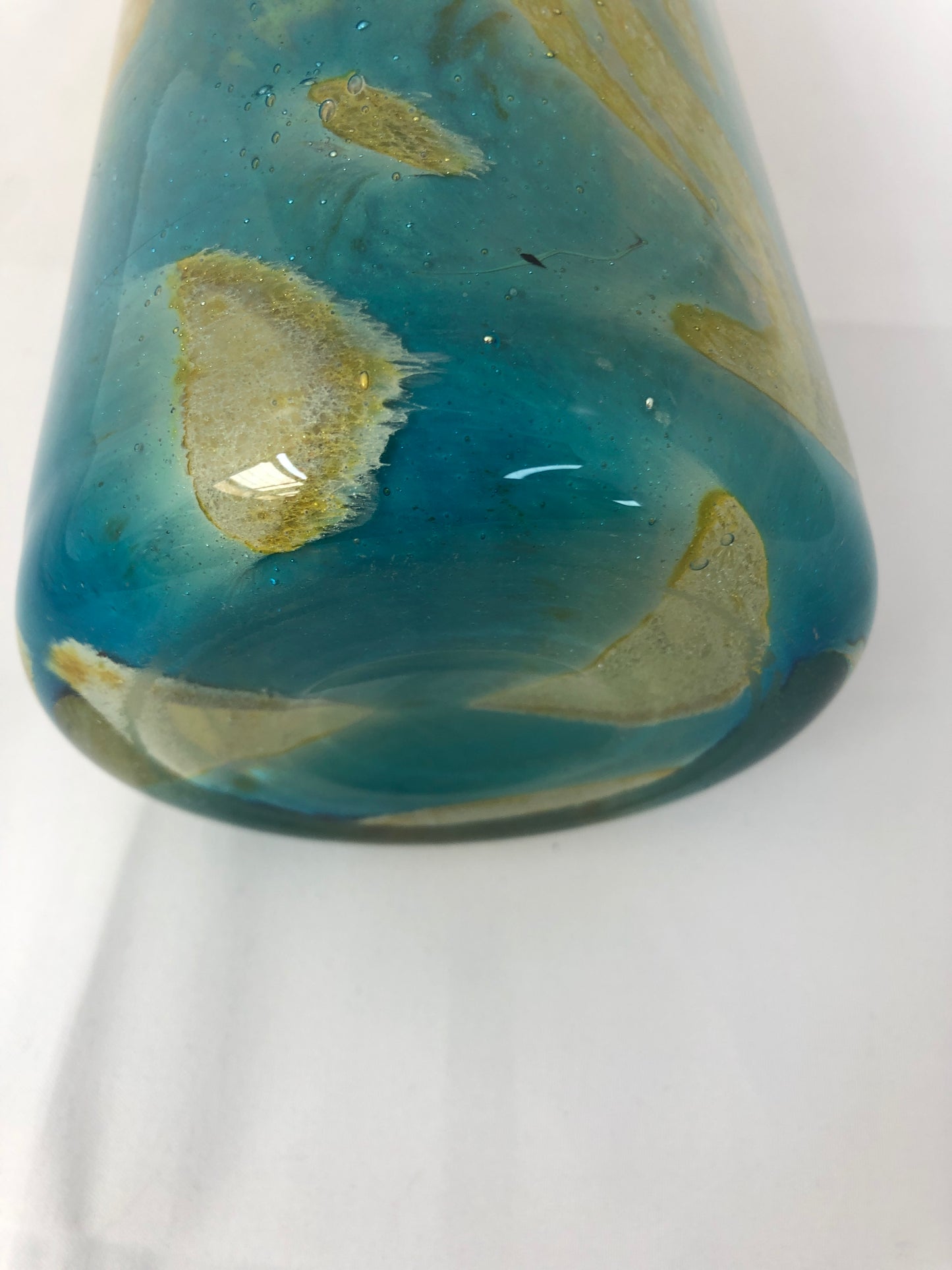 
                  
                    Heavy Art Glass Vase (20114)
                  
                