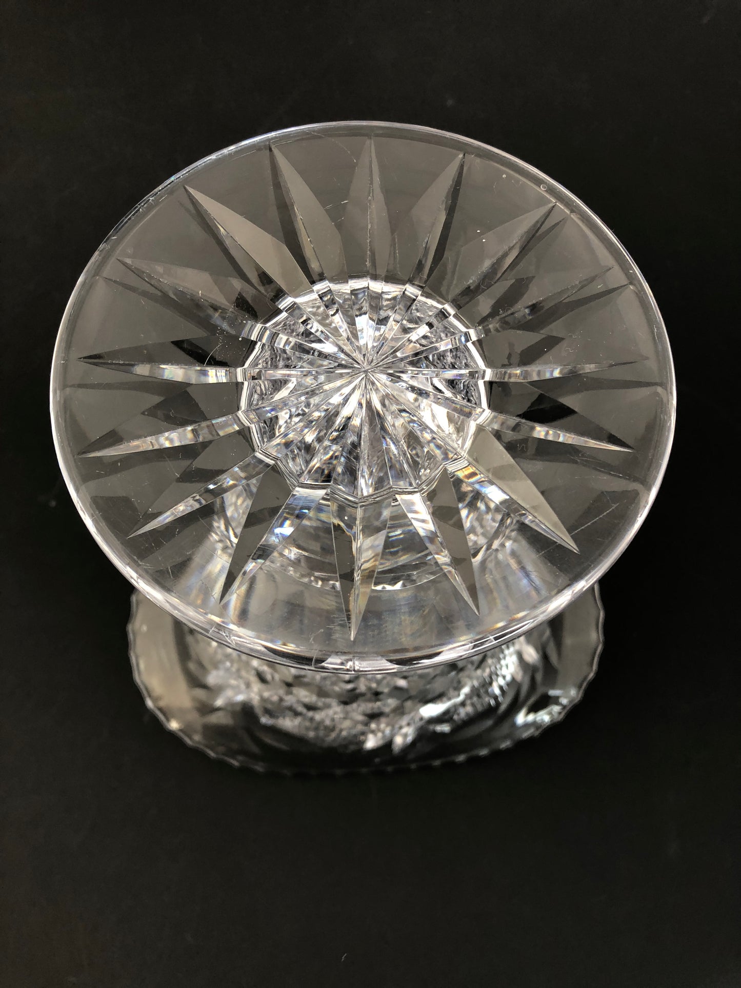 
                  
                    Stunning Large Crystal Vase (20294)
                  
                