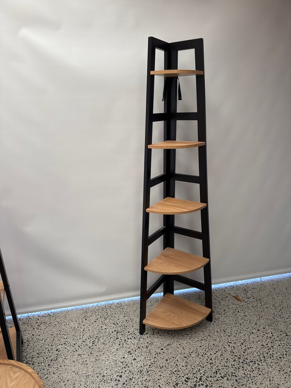 Corner Display Shelf (20031)