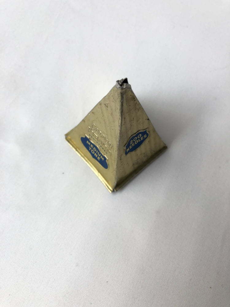 
                  
                    Antique Golden Pyramid Phonograph Needle Tin (17035)
                  
                