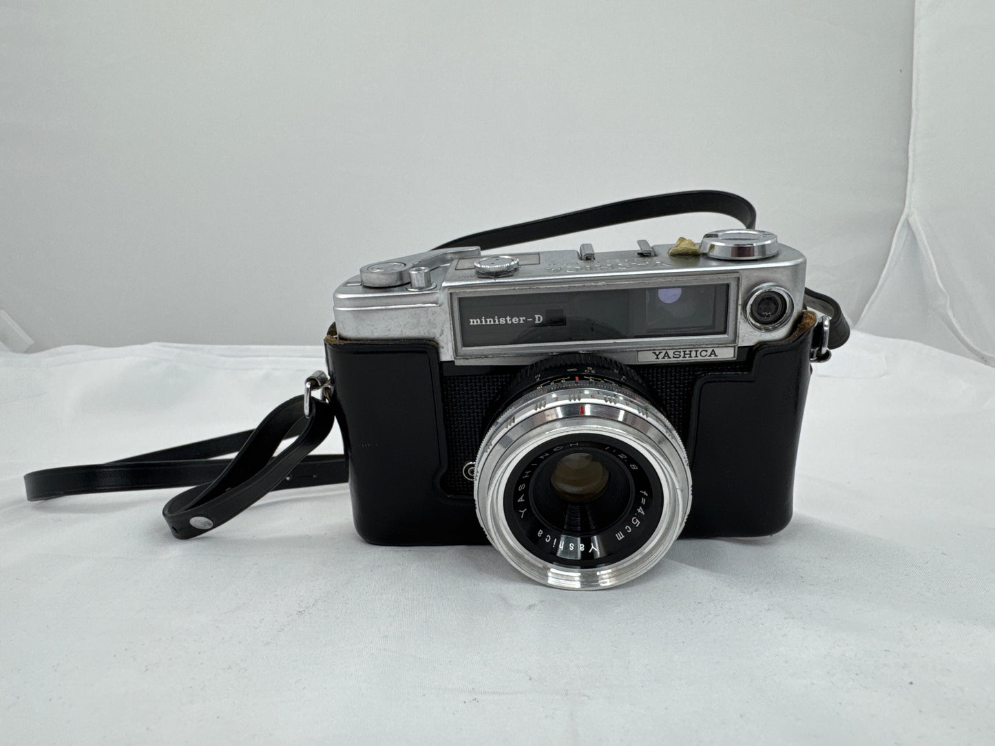 Yashica Minister-D 1960's Vintage 35mm Rangefinder Film Camera