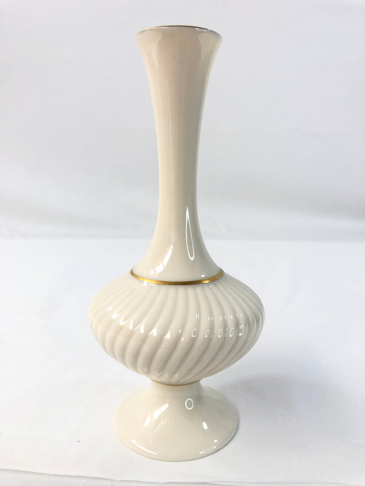 
                  
                    Lenox Fluted Bud Vase - 24k Gold Trim (19234)
                  
                