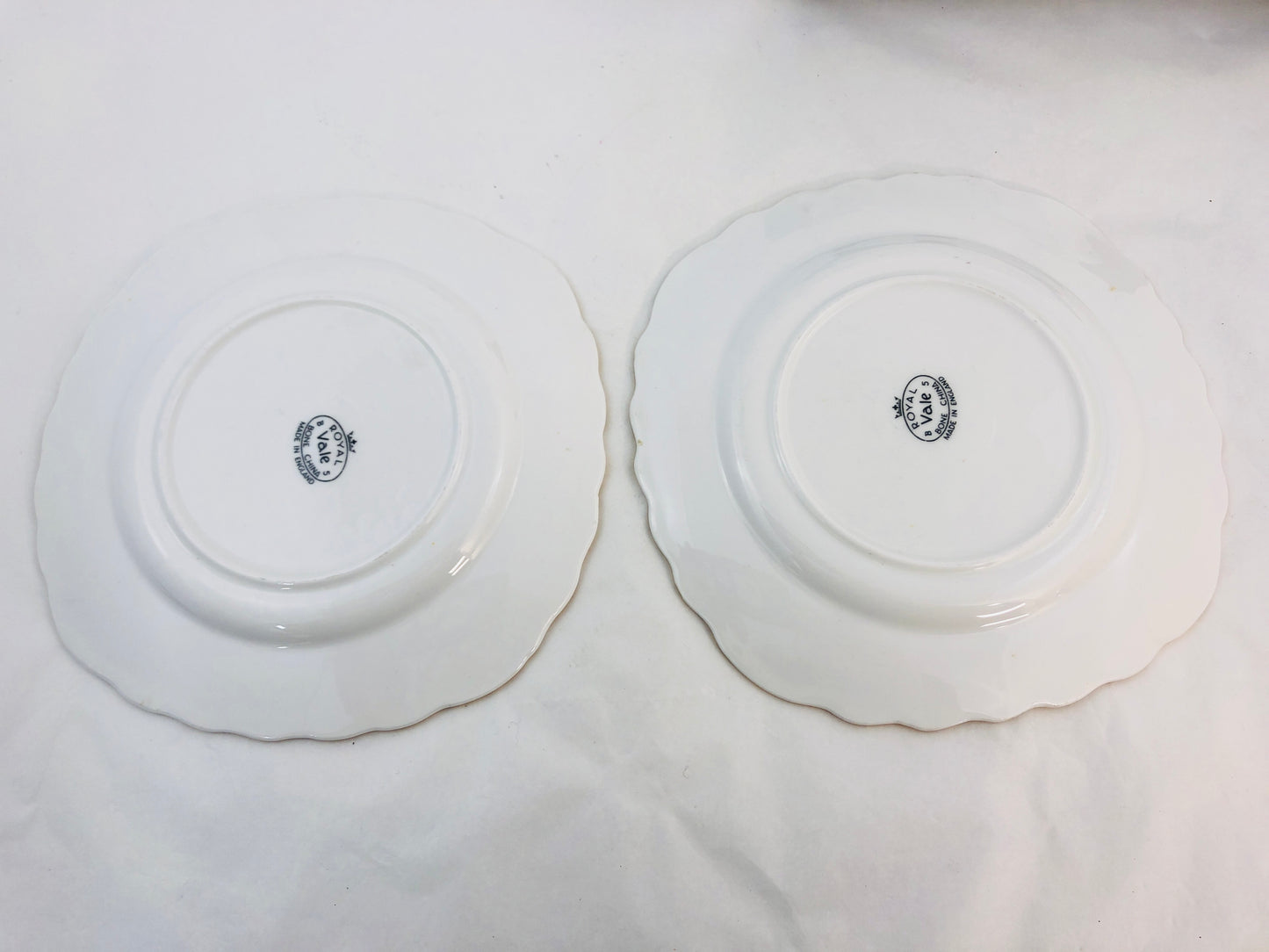 
                  
                    Royal Vale - Lily of the Valley - Replacement Pieces (21366)
                  
                