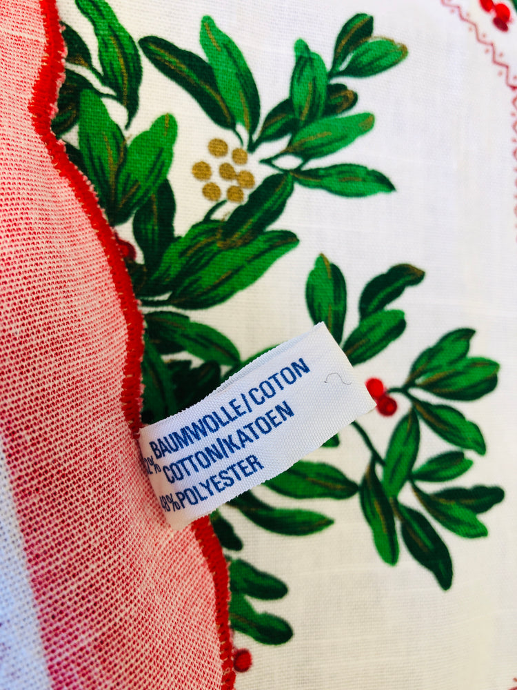
                  
                    Round Christmas Tablecloth (21663)
                  
                
