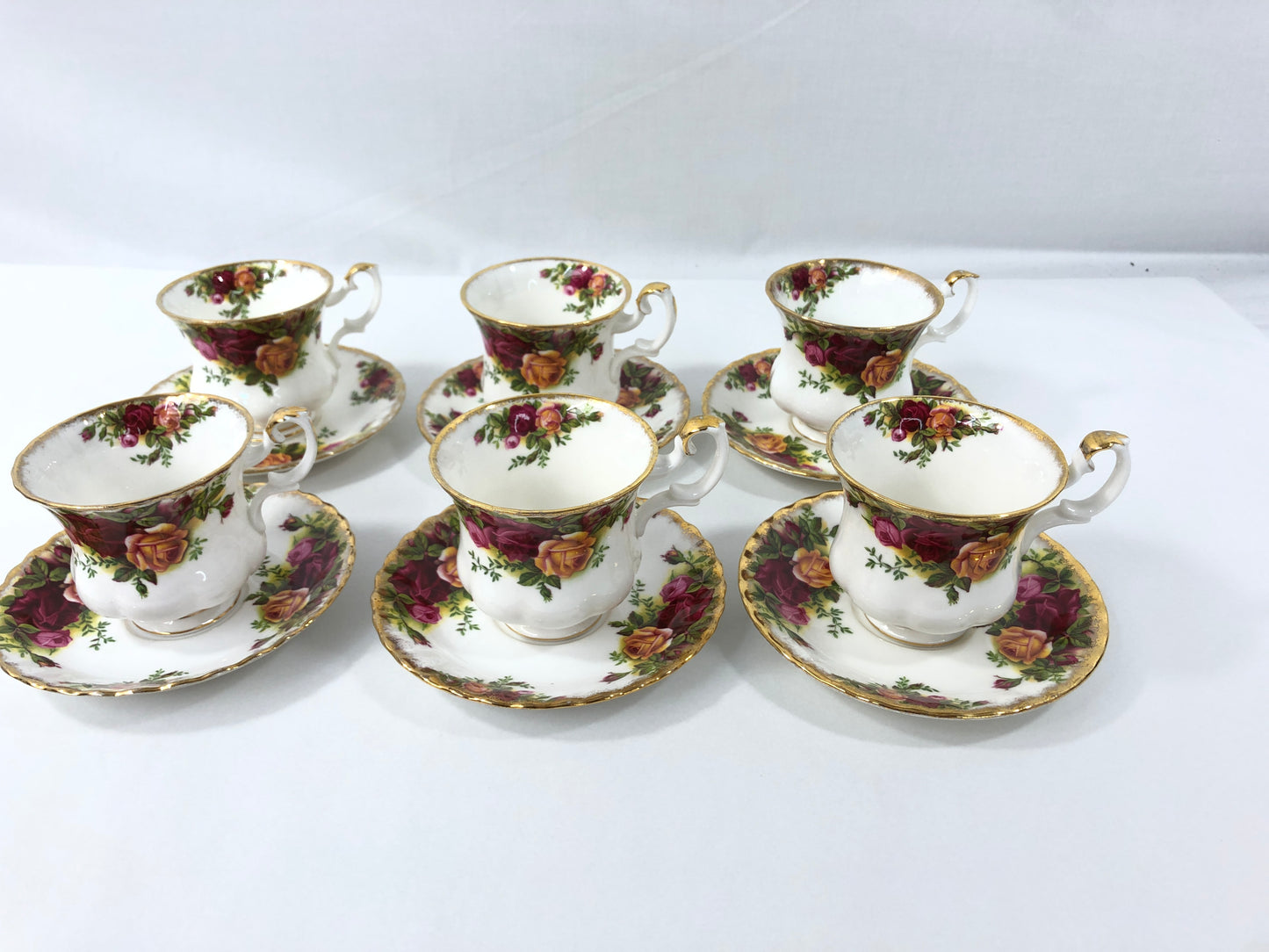 
                  
                    Royal Albert - Old Country Roses 6 x Trio (19111)
                  
                