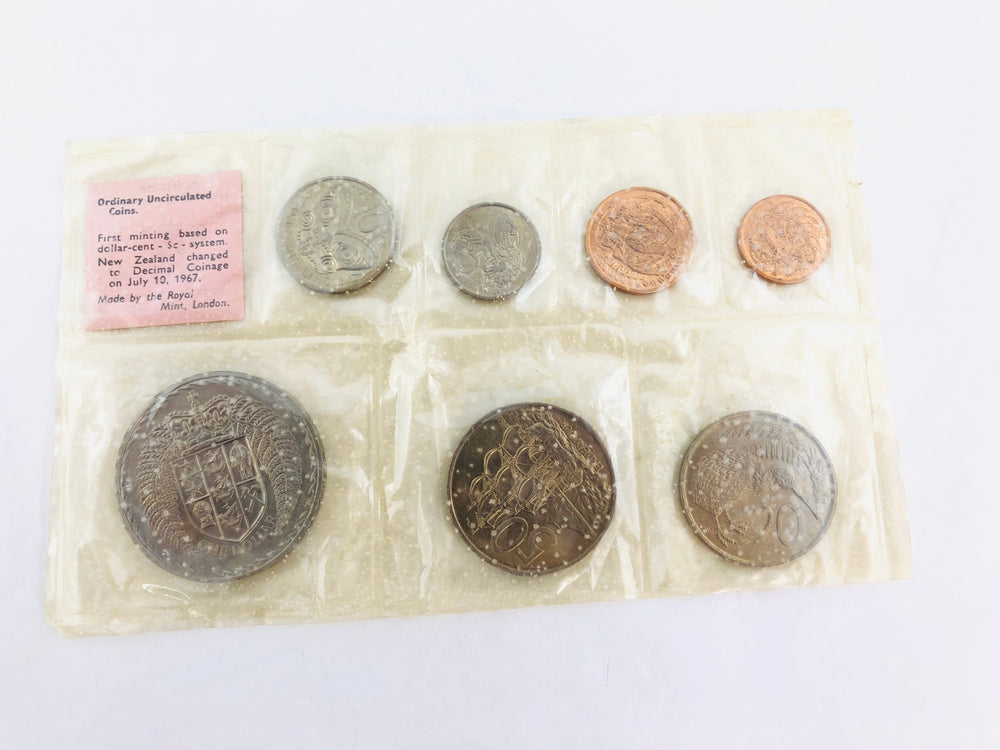 Change to Decimal Coins - 1967 New Zealand Coins (21730)