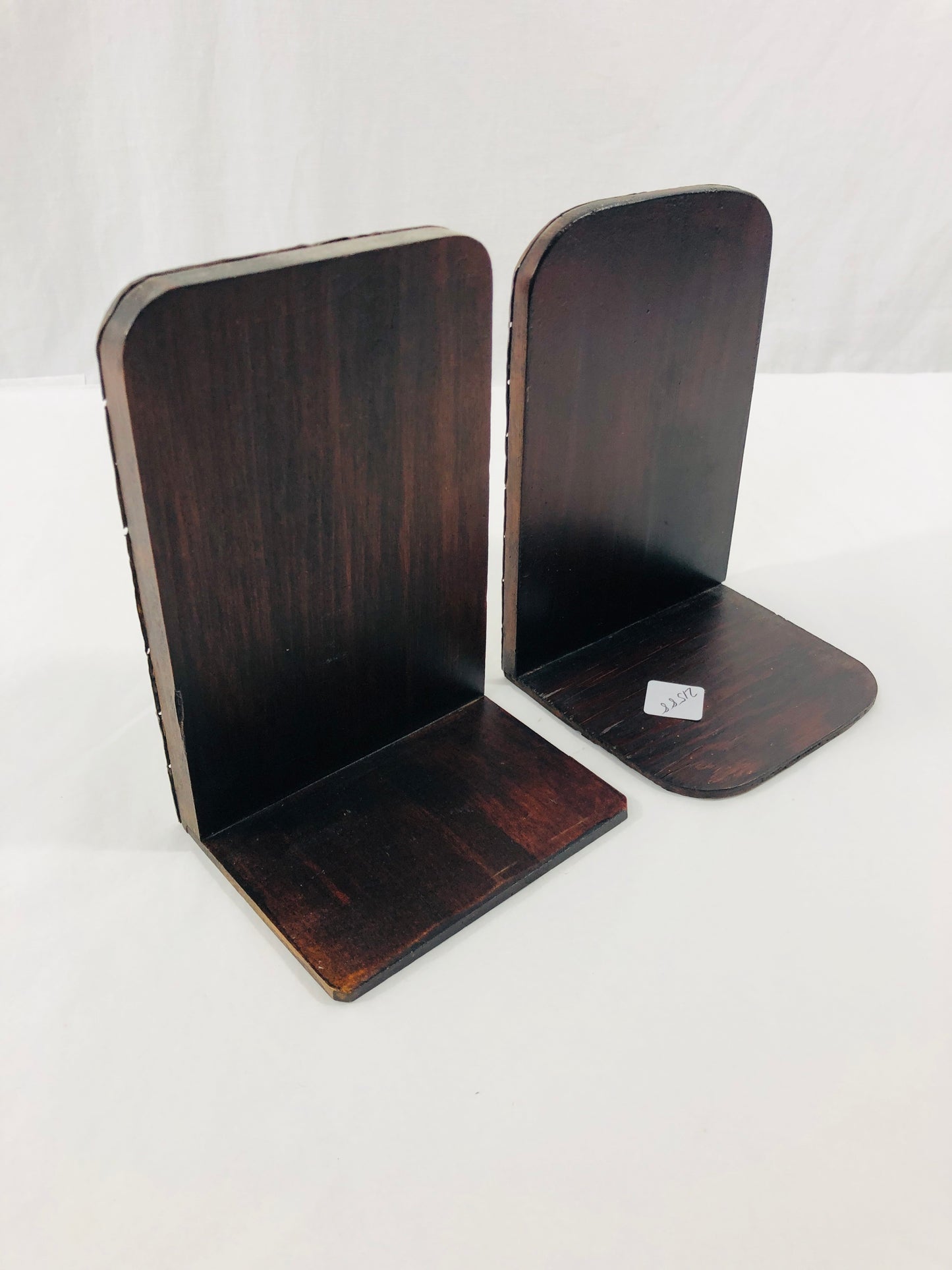
                  
                    Bookends -Repoussé Metal - Girl  (21588)
                  
                
