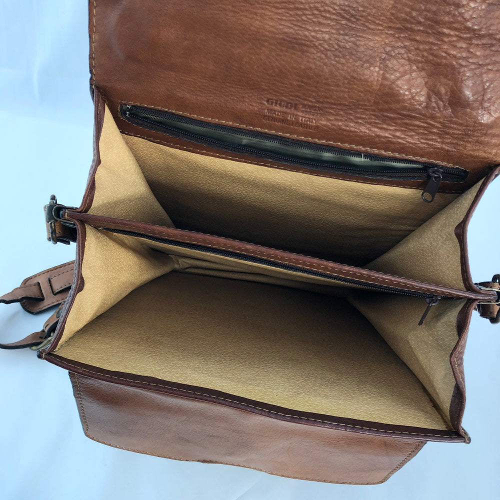 
                  
                    Vintage Giudi Italian Leather Messenger Bag (21657)
                  
                