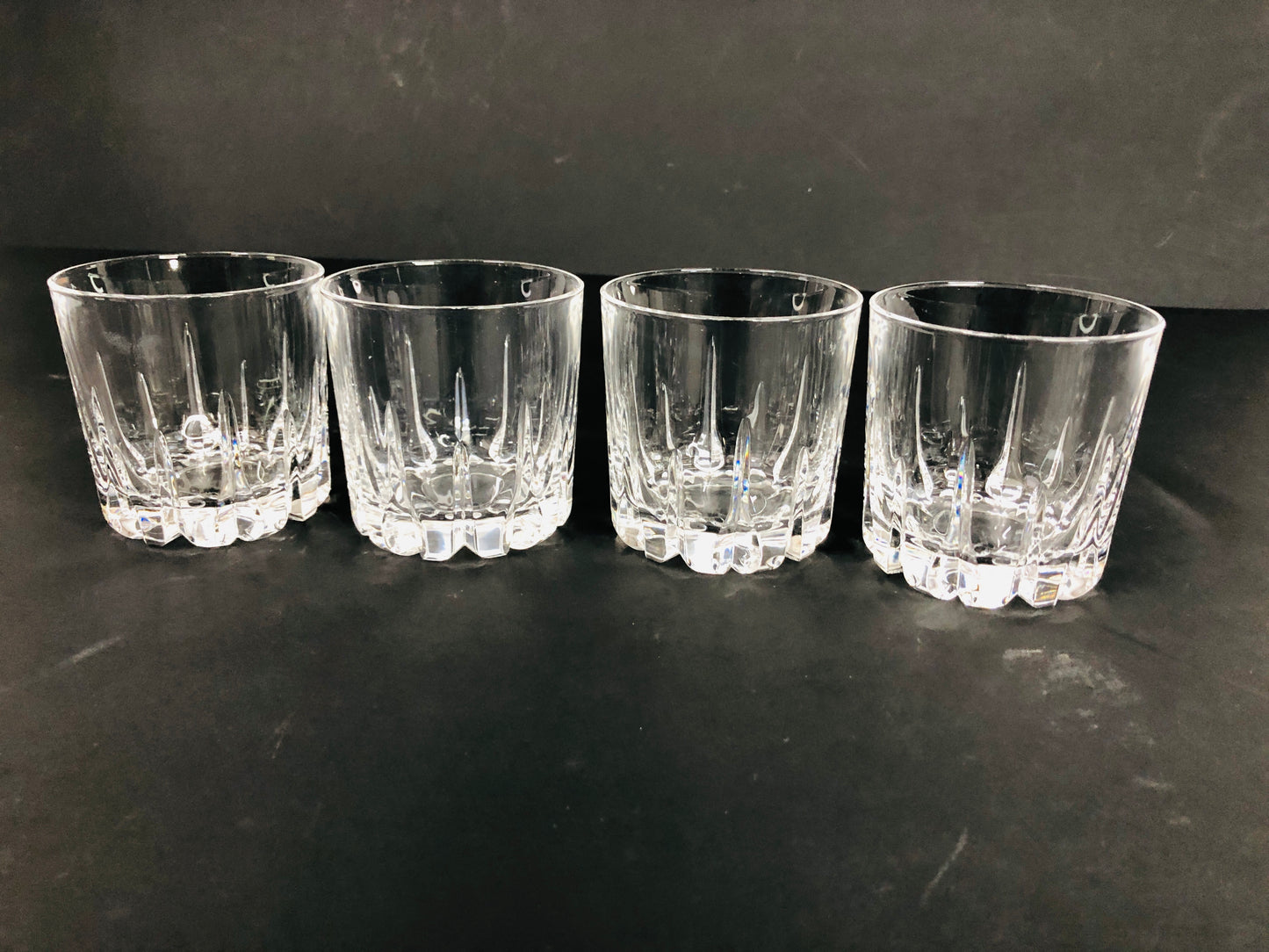 
                  
                    Crystal Whisky Glasses x 4 (18106)
                  
                