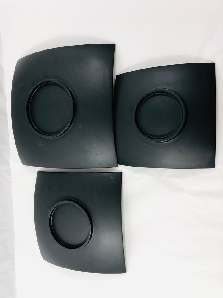 
                  
                    Vietnamese Plates - Painted Design (21969)
                  
                