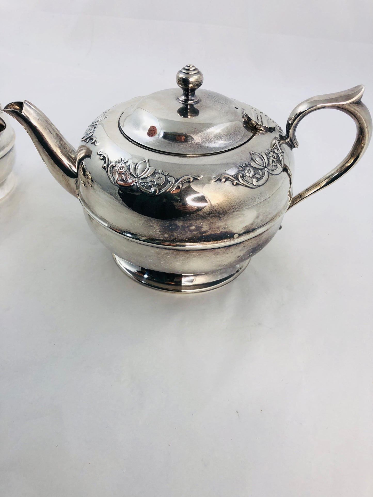 
                  
                    Deakin - Silver Plate Tea Set (21368)
                  
                