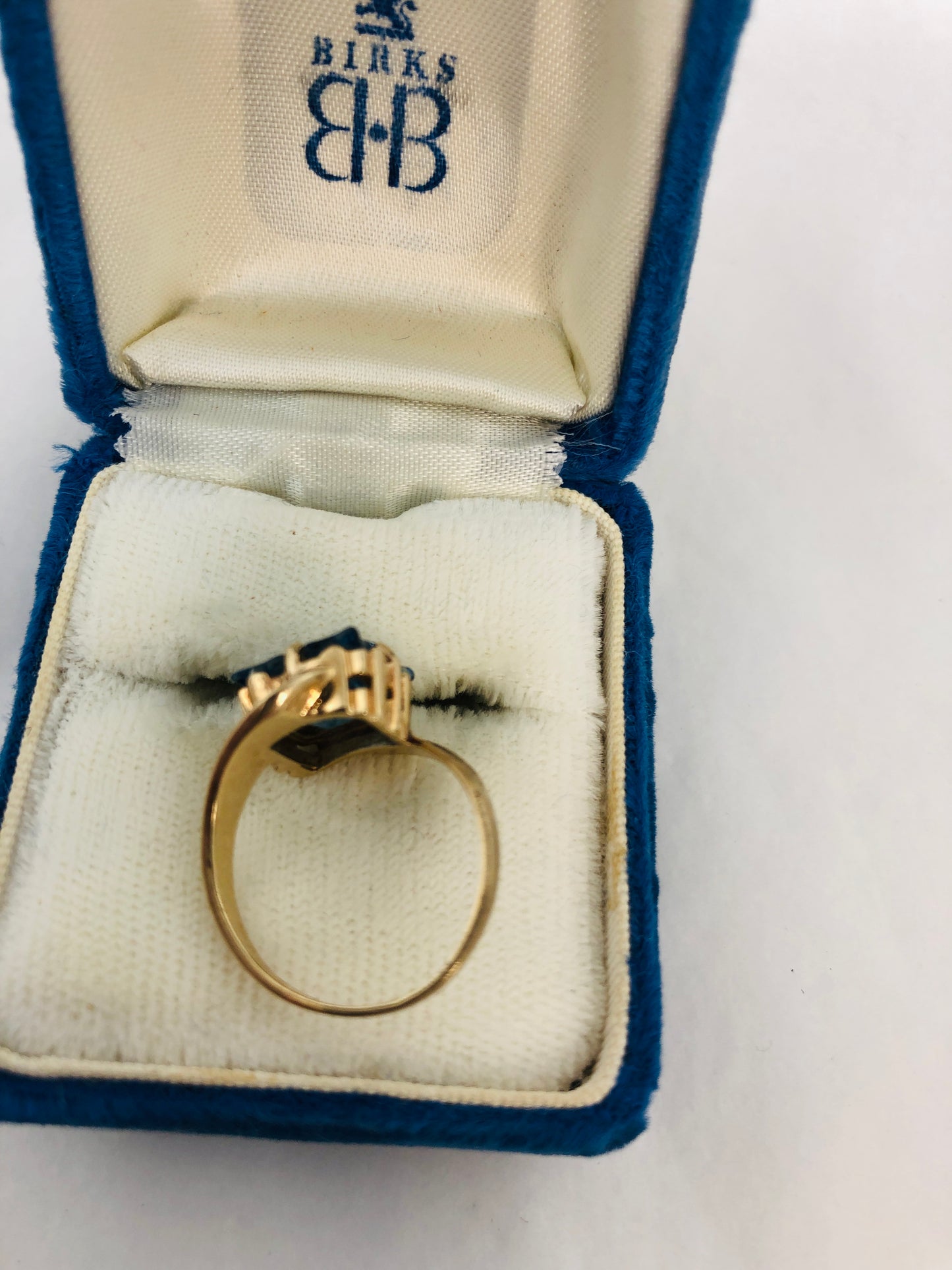 
                  
                    10K Gold Ladies Ring with Stunning Blue Gemstone (21591)
                  
                