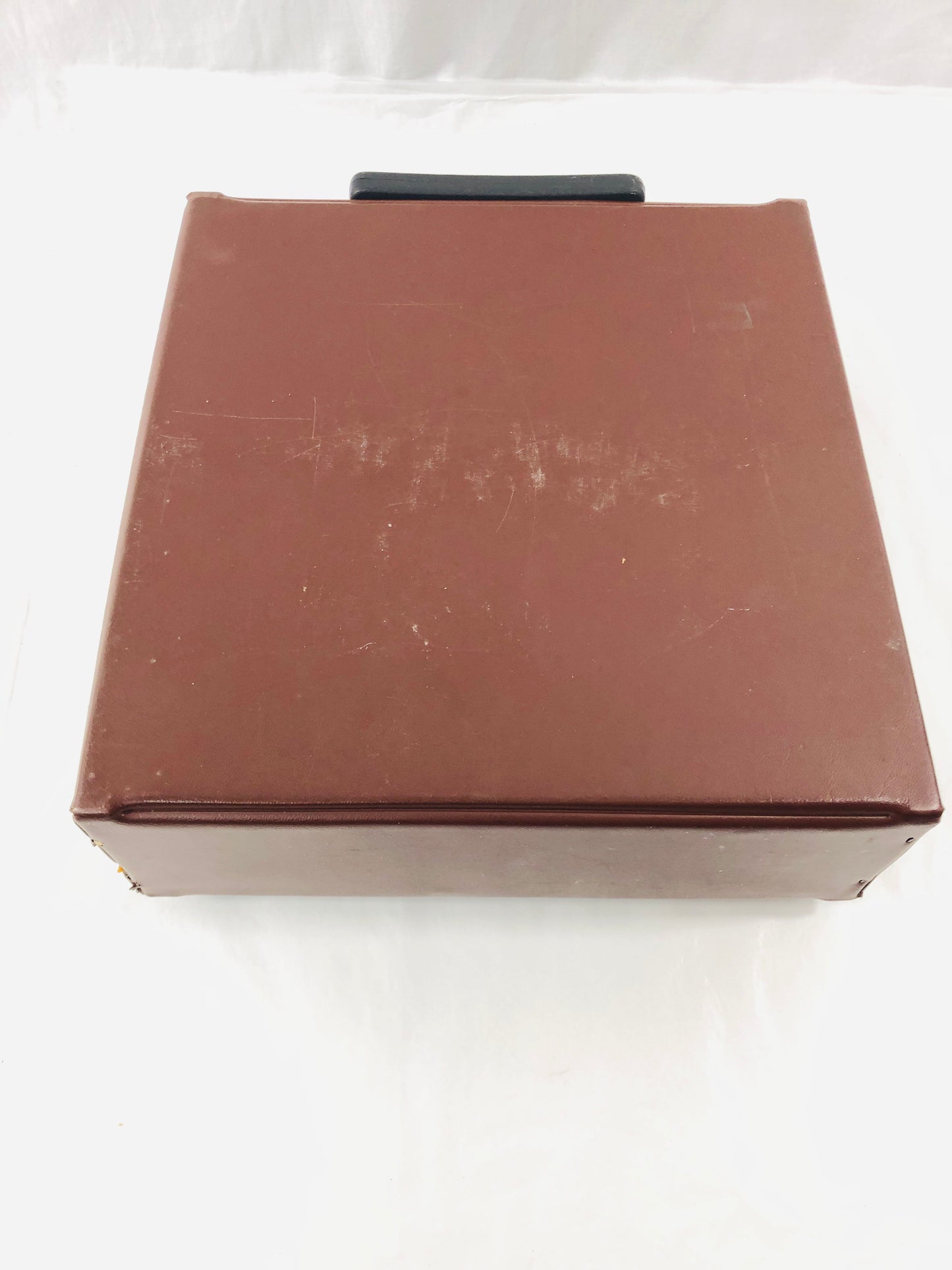 
                  
                    Vintage Portable Cassette Case (21449)
                  
                