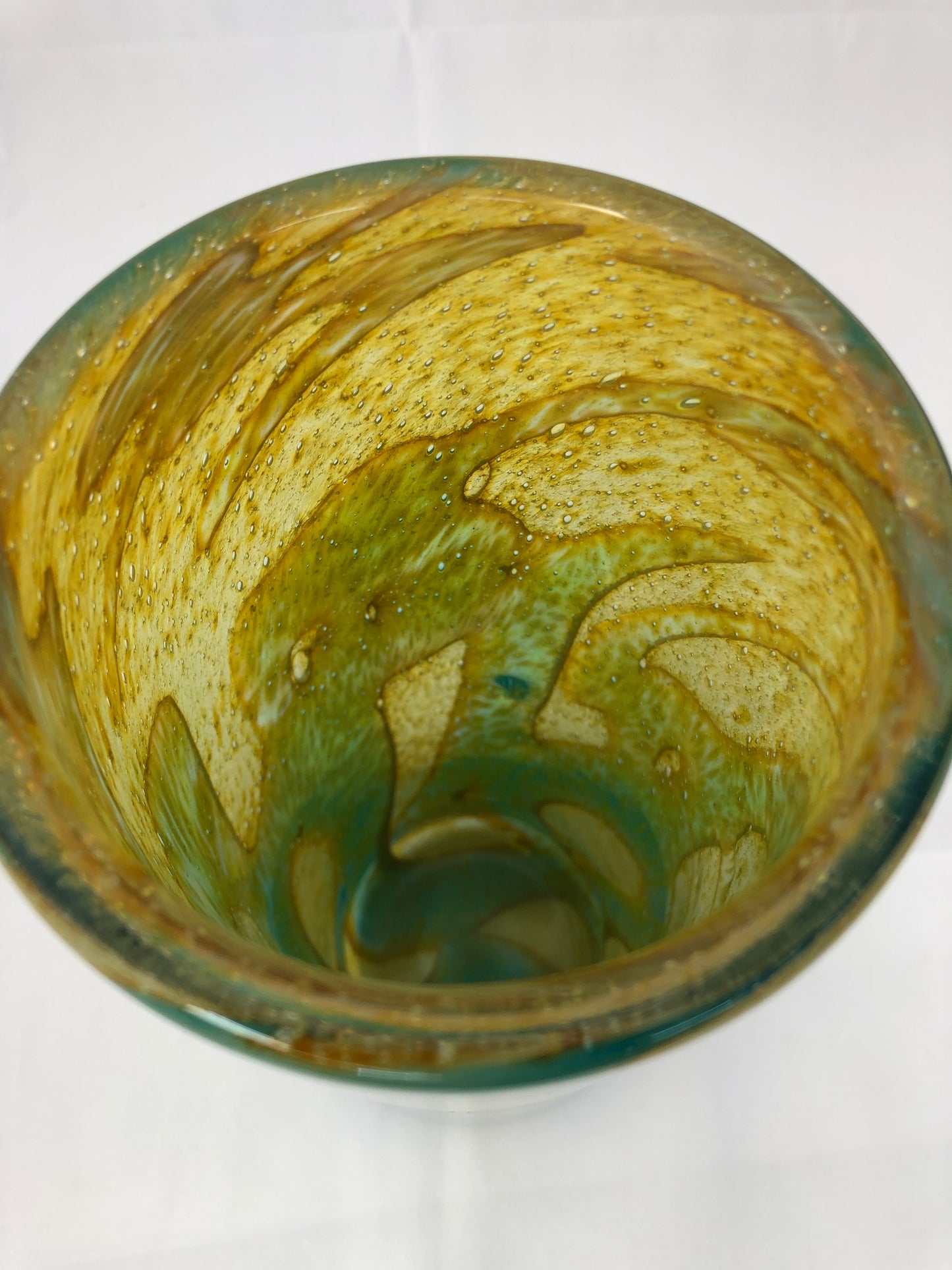 
                  
                    Heavy Art Glass Vase (20114)
                  
                