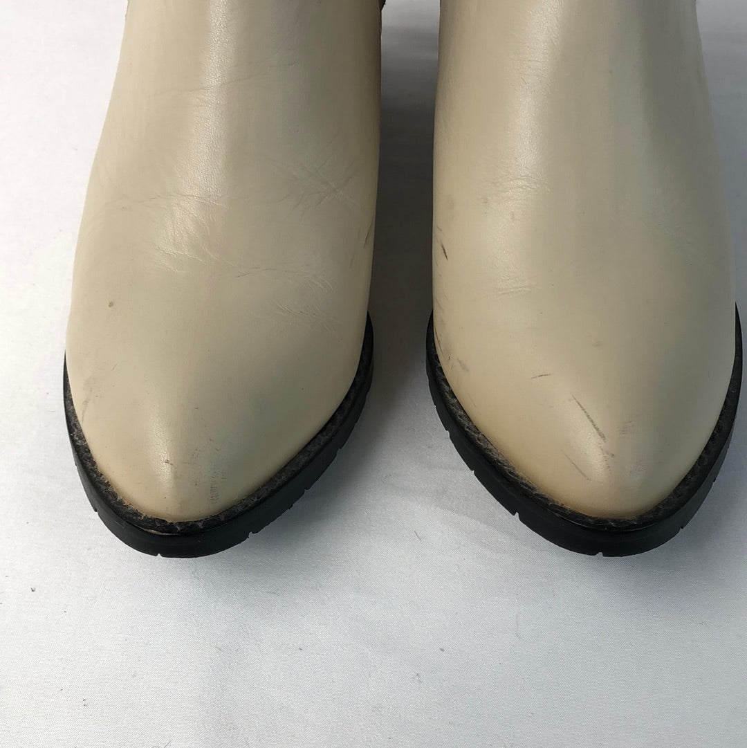 
                  
                    Miss Wilson Cream / Tan Boots -  Size 38 (16747)
                  
                