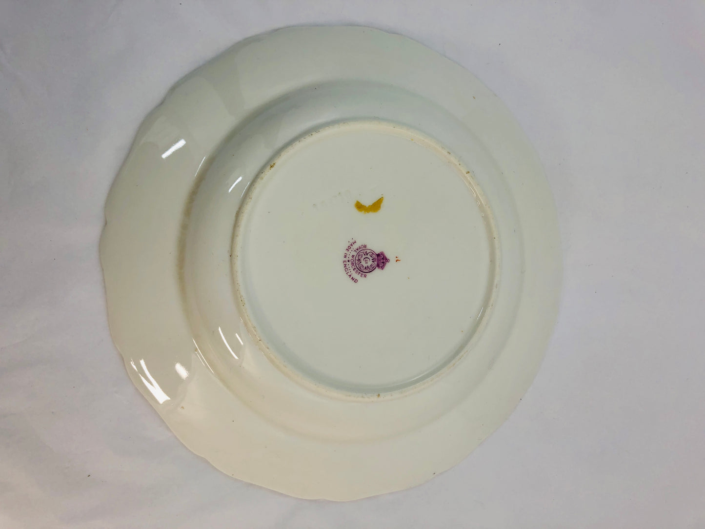 
                  
                    Royal Worcester - Porcelain ‘Chinese Family’ Pattern Bowl (21351)
                  
                
