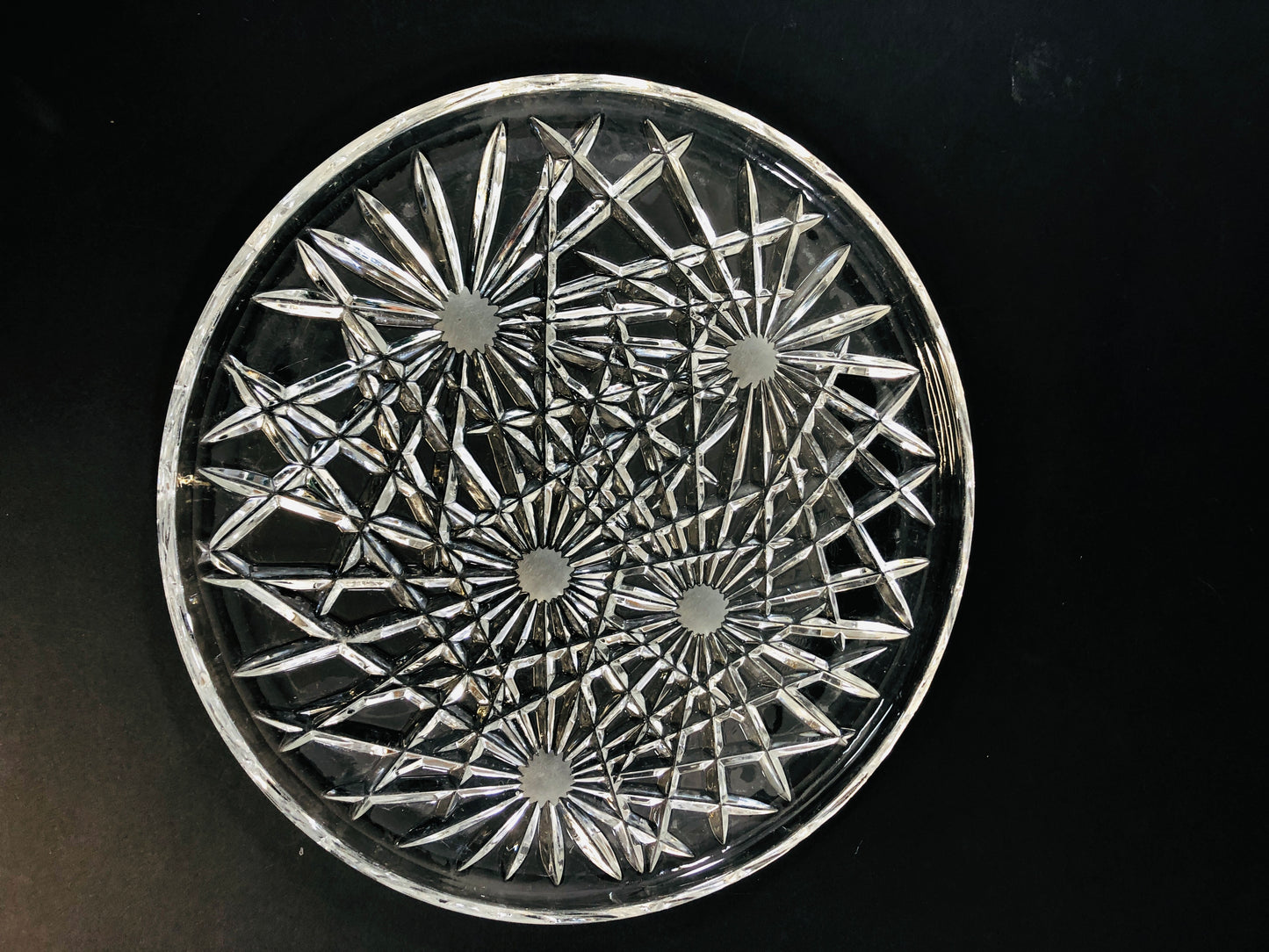 
                  
                    Large Star Burst Glass Plate (21364)
                  
                