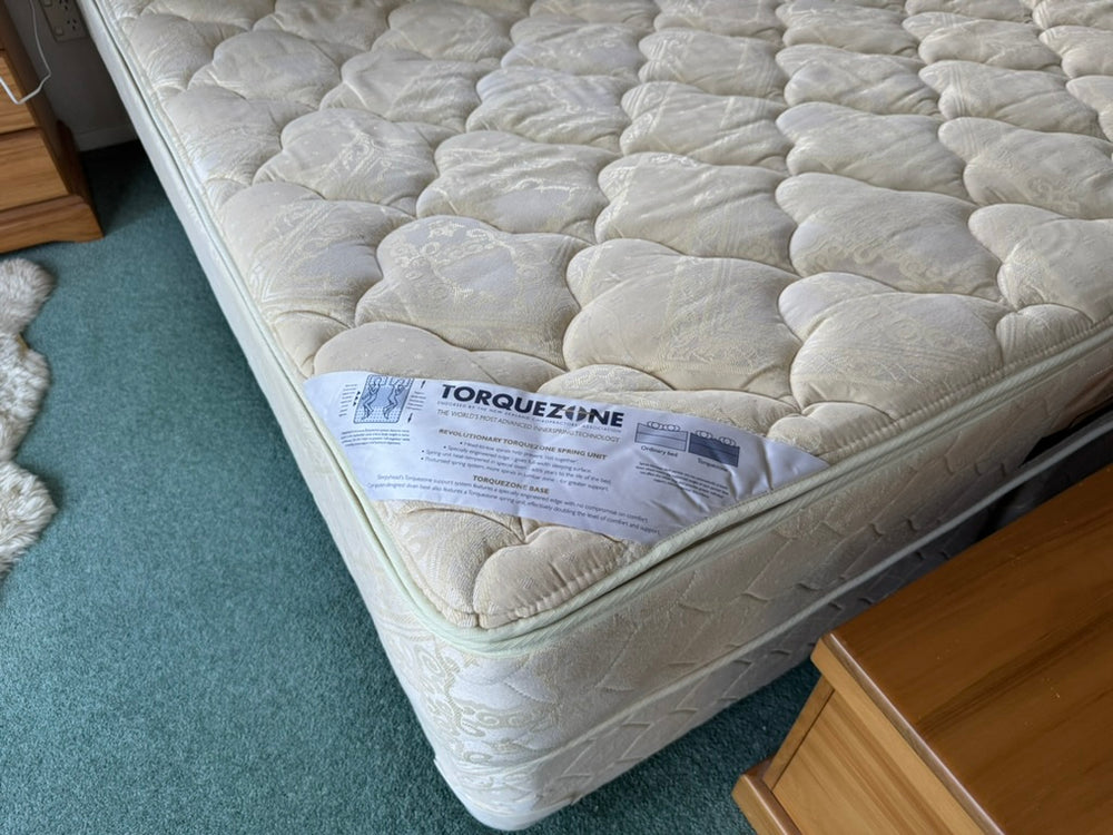 
                  
                    King Bed and Base with Headboard - Cream (21502)
                  
                