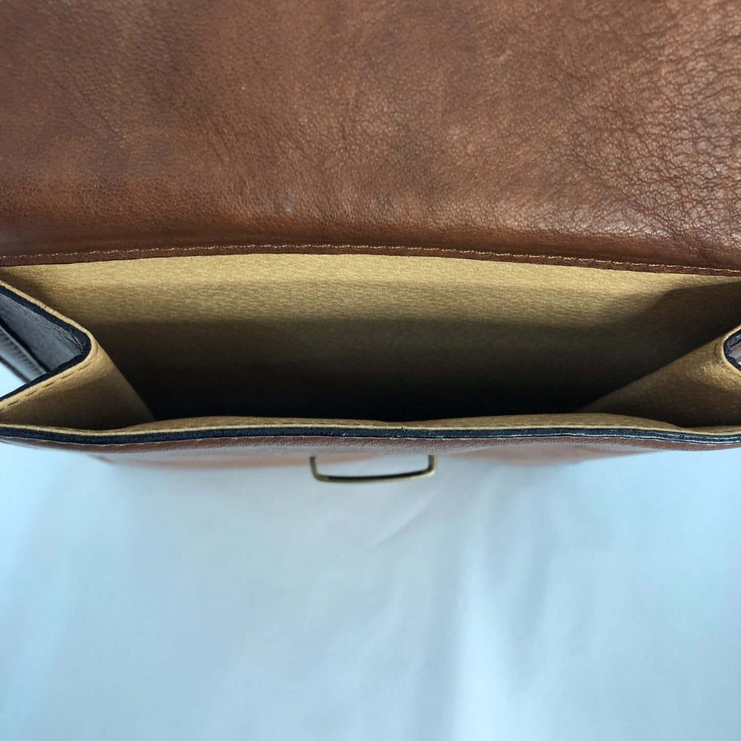 
                  
                    Vintage Giudi Italian Leather Messenger Bag (21657)
                  
                