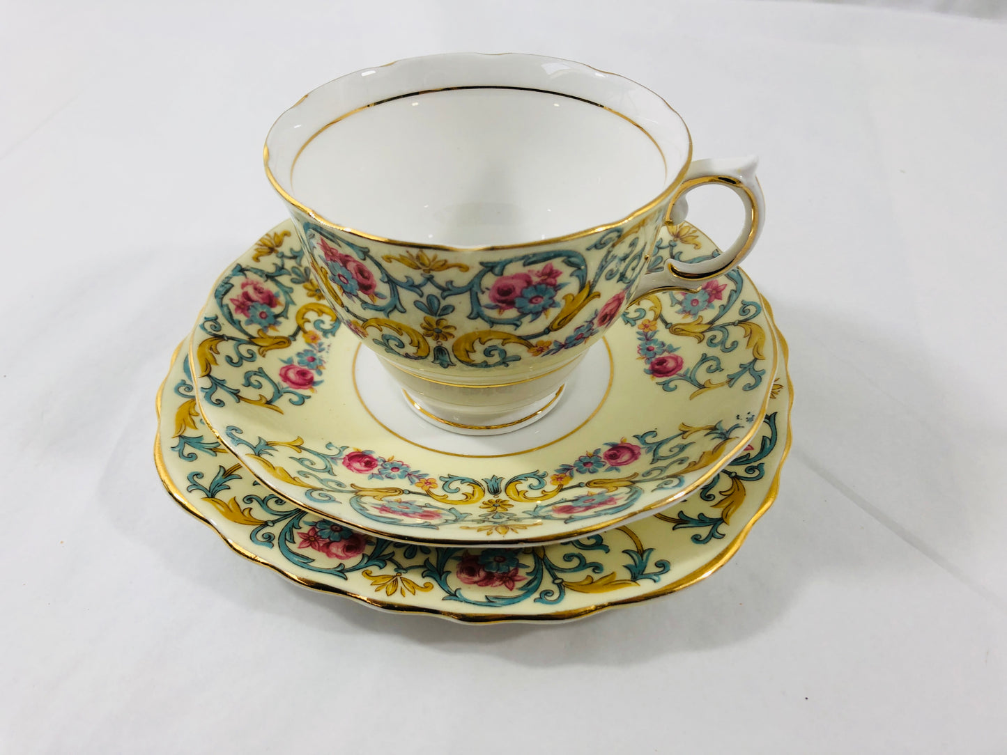 
                  
                    Colclough Pink Rose Trio (20668)
                  
                