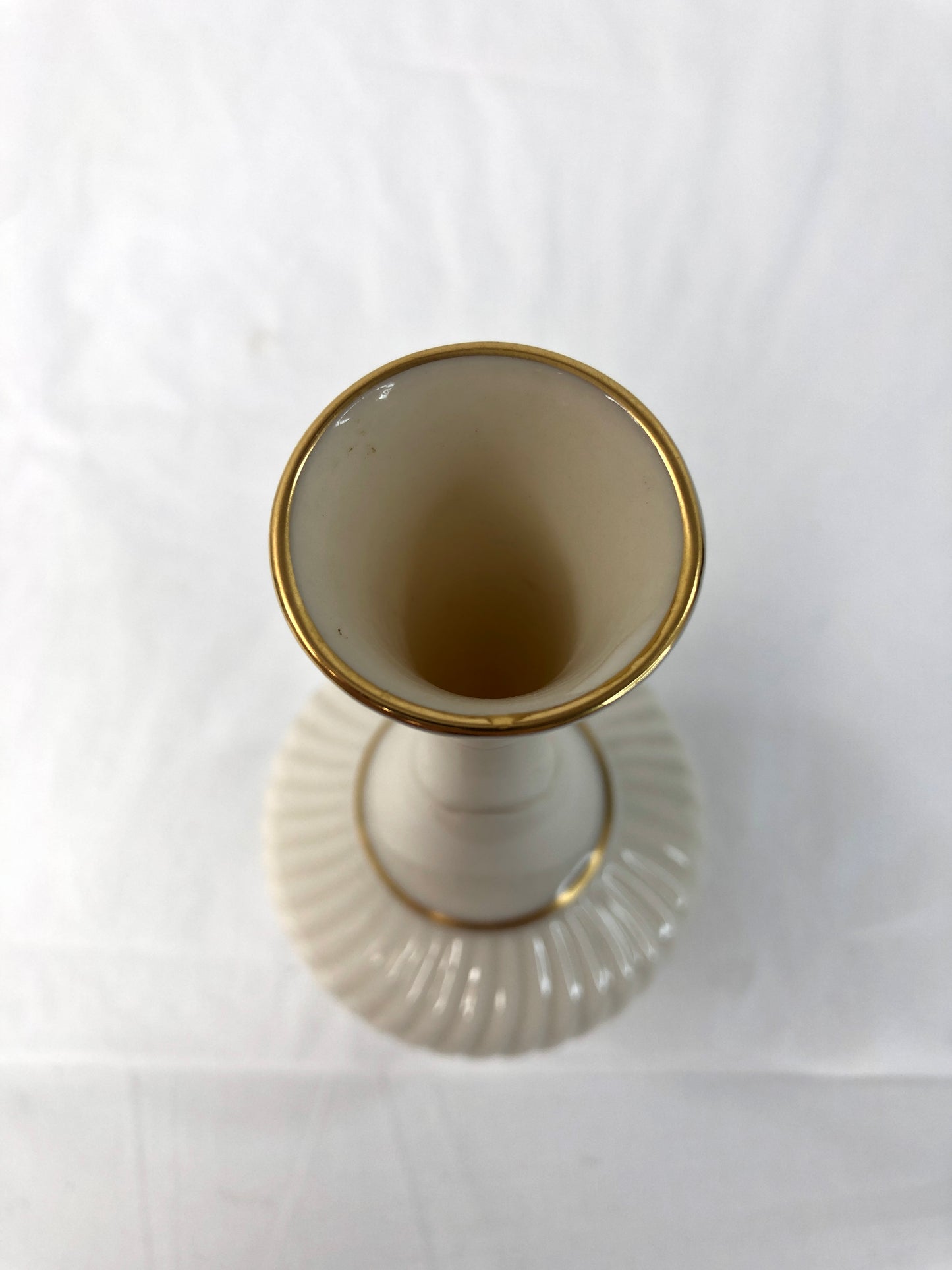 
                  
                    Lenox Fluted Bud Vase - 24k Gold Trim (19234)
                  
                