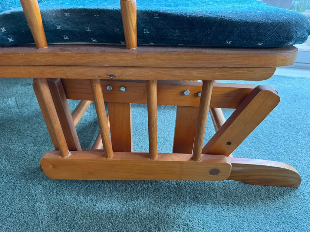 
                  
                    Platform Glider Rocking Chair (21504)
                  
                