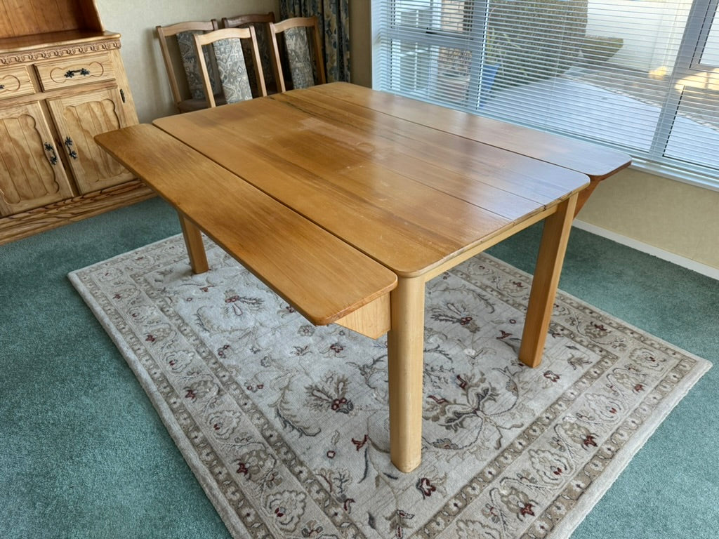 
                  
                    Rimu Oblong Dining Table and 6 Chairs (21509)
                  
                