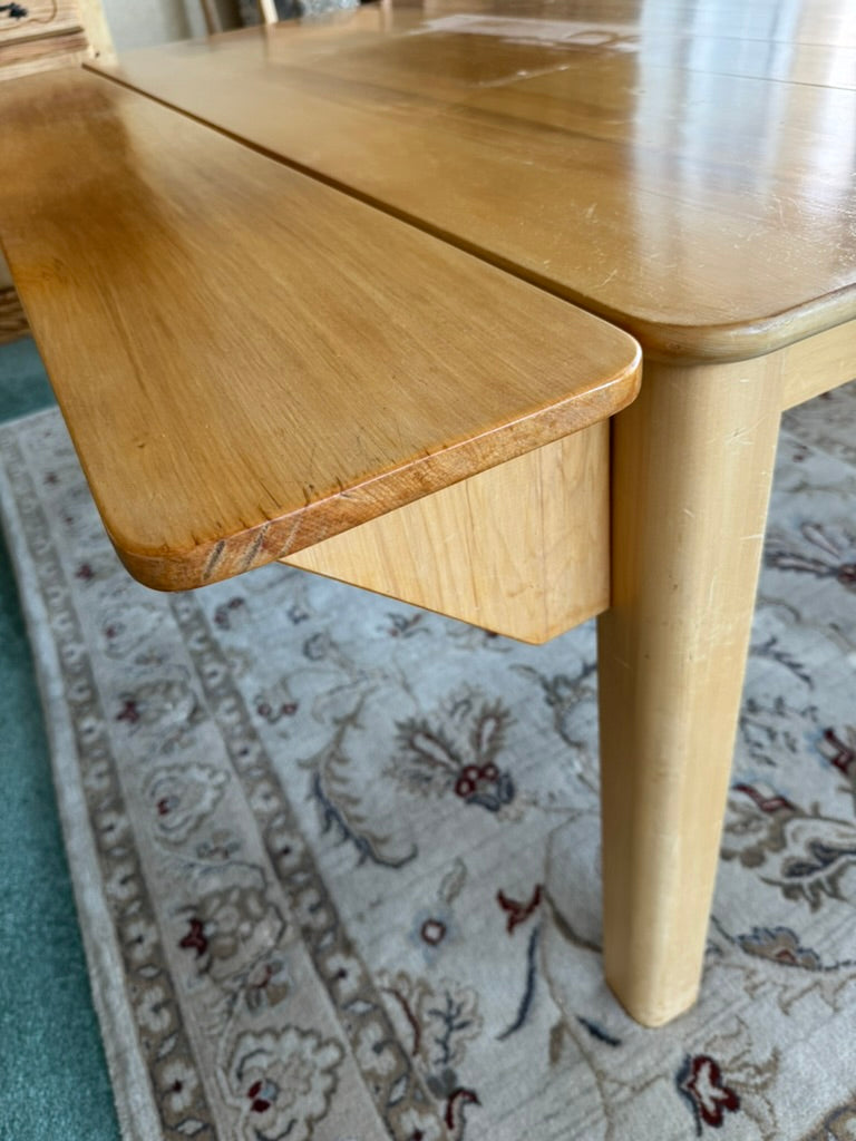 
                  
                    Rimu Oblong Dining Table and 6 Chairs (21509)
                  
                