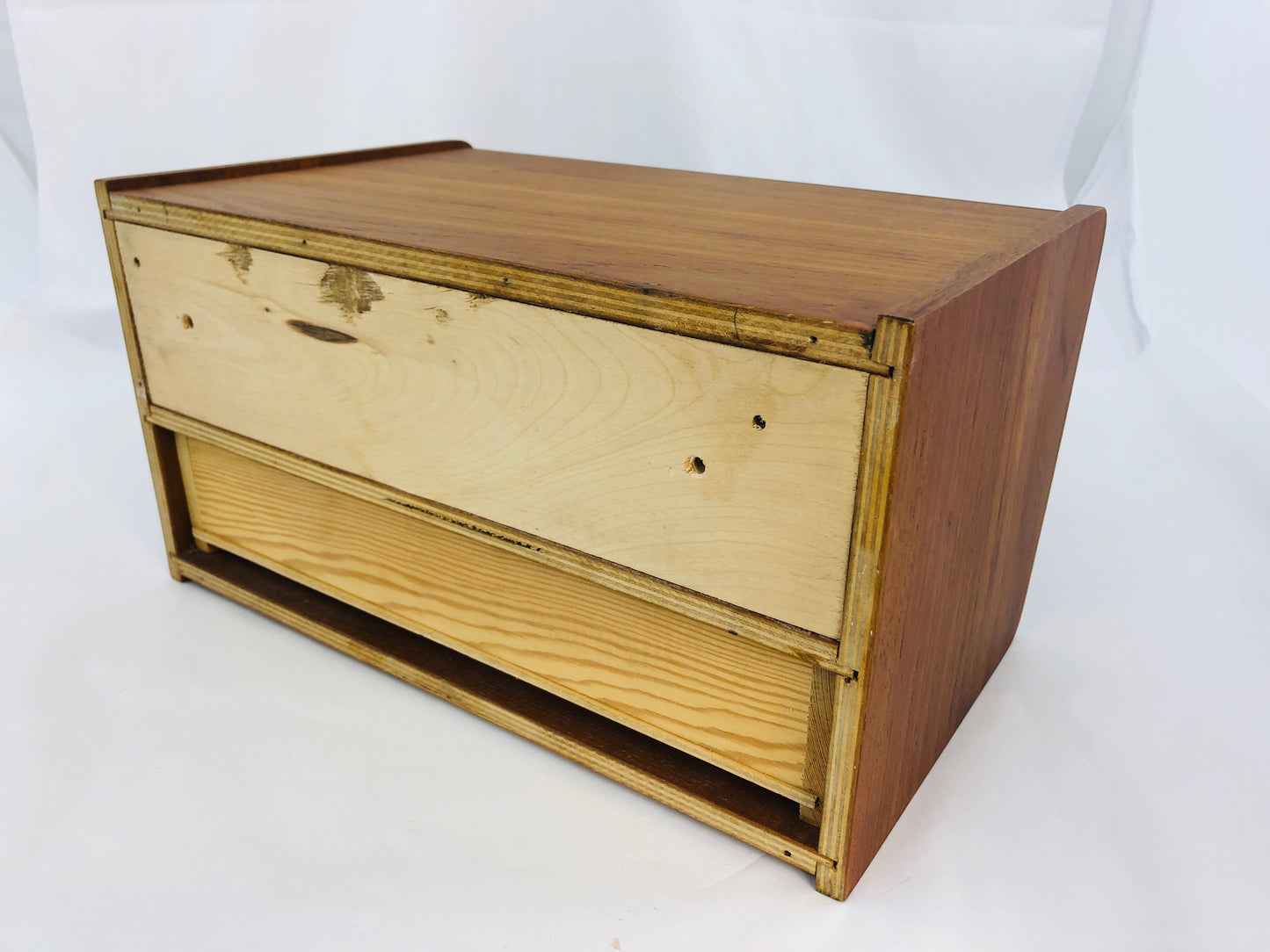 
                  
                    Mid-centry Wall Mounted Bedside Shelf with Drawer (21654)
                  
                