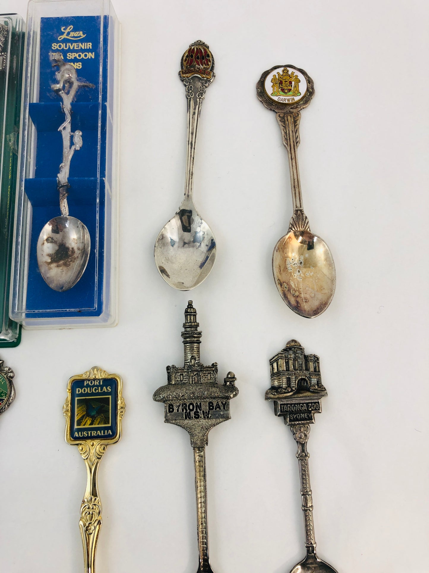 
                  
                    Vintage Australian Collectable Spoons x 17 (21325)
                  
                