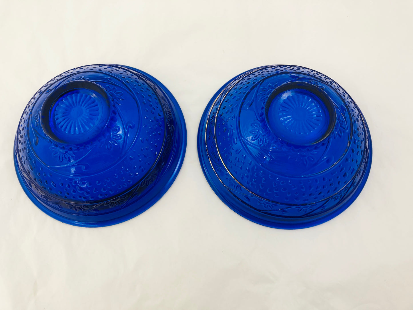 
                  
                    Handmade Blue Glass Bowls (21556)
                  
                