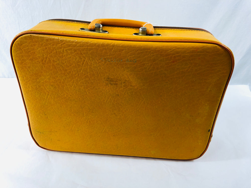 
                  
                    Small Vintage College Bag/Suitcase - Zip up (21527)
                  
                