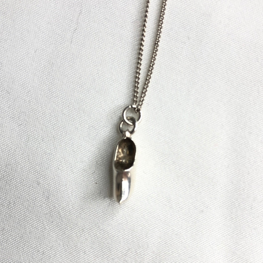 
                  
                    Dutch Clog - Silver Necklace (16988)
                  
                