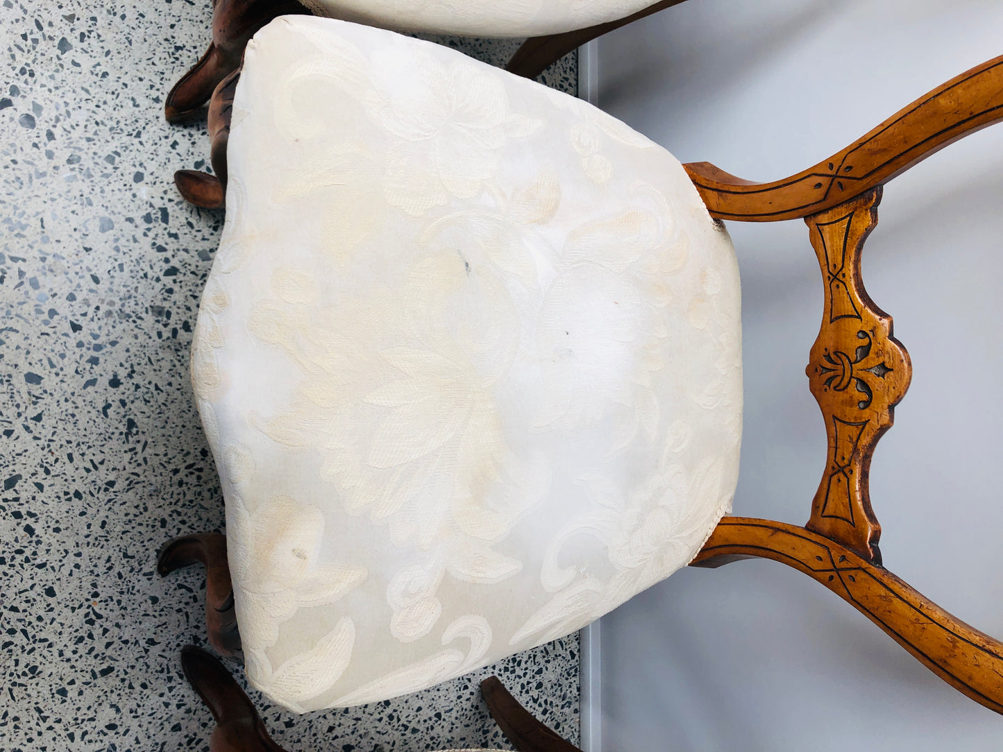 
                  
                    Antique Balloon Back Dining Chairs x4 (21789)
                  
                