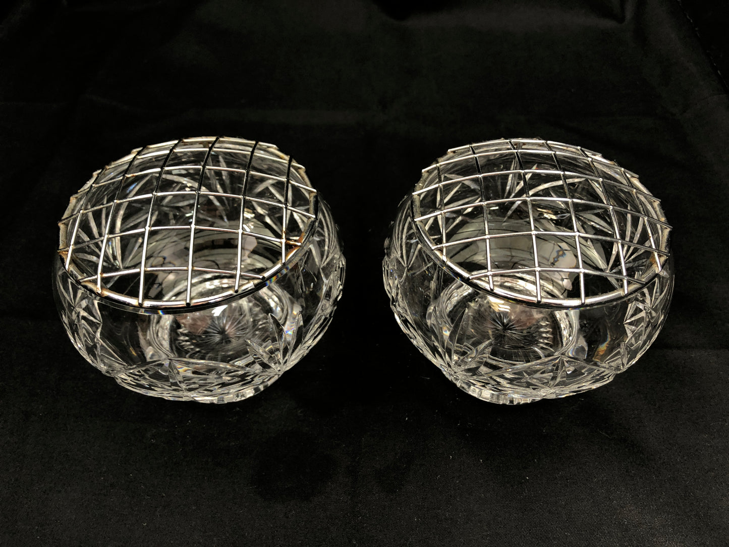 
                  
                    Crystal Posy Bowl's with Wire Frog - Matching (20066)
                  
                