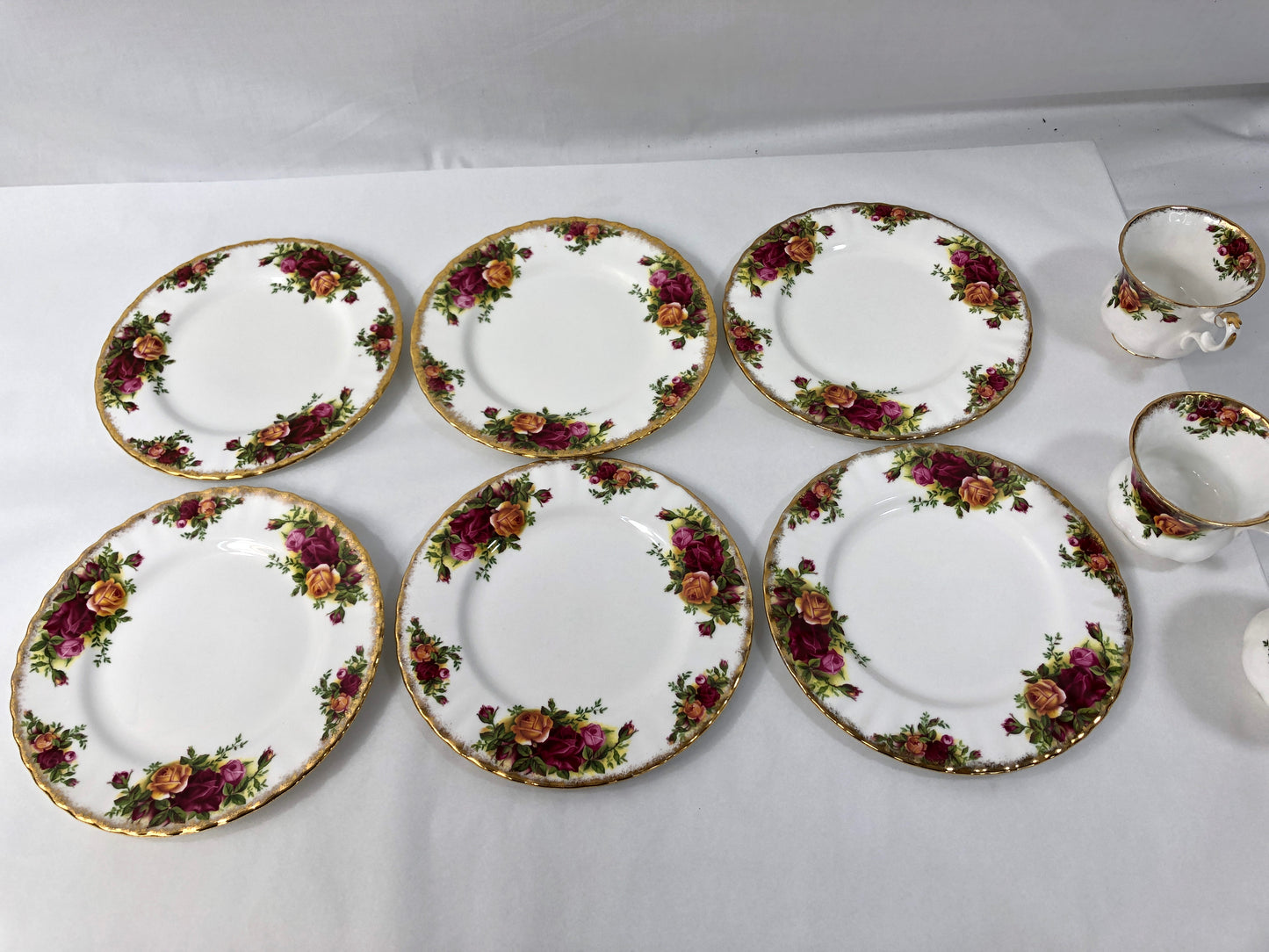 
                  
                    Royal Albert - Old Country Roses 6 x Trio (19111)
                  
                