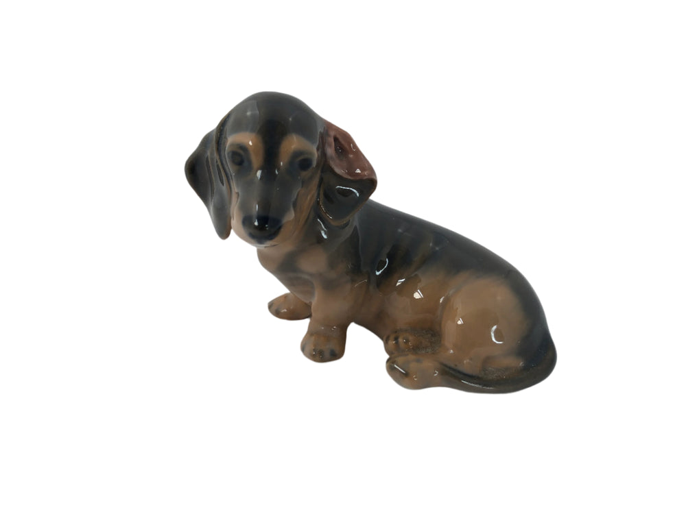 Royal Copenhagen Dachshund 3140 Porcelain Dog (20074)