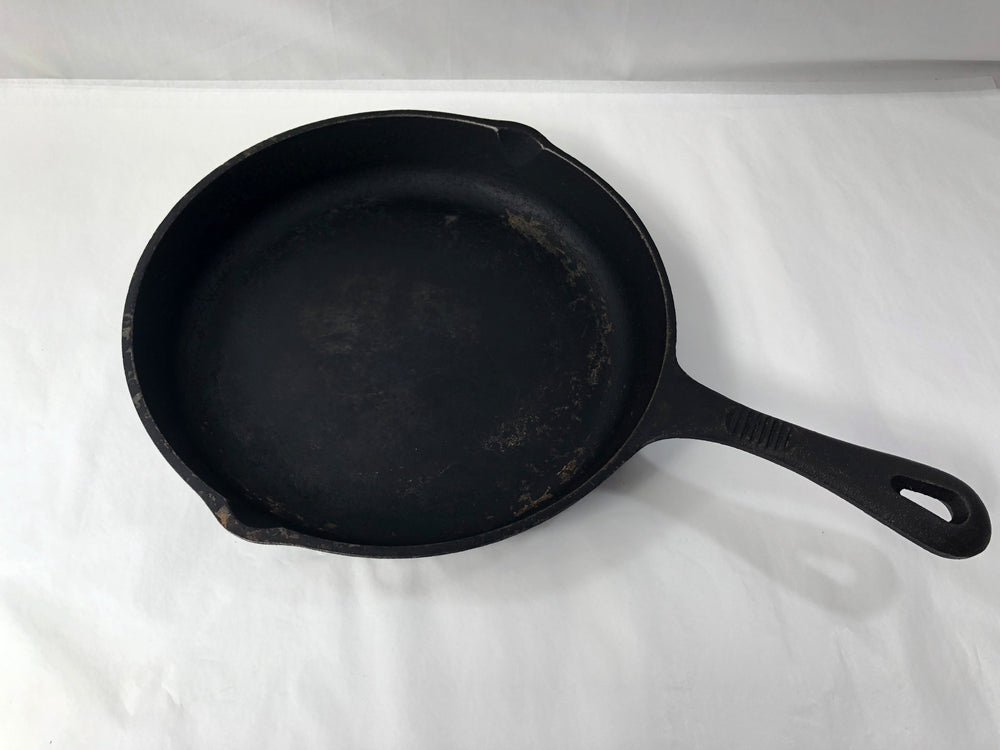 Vintage Benjamin & Medwin Cast Iron Skillet 11-1/2'' (20227)