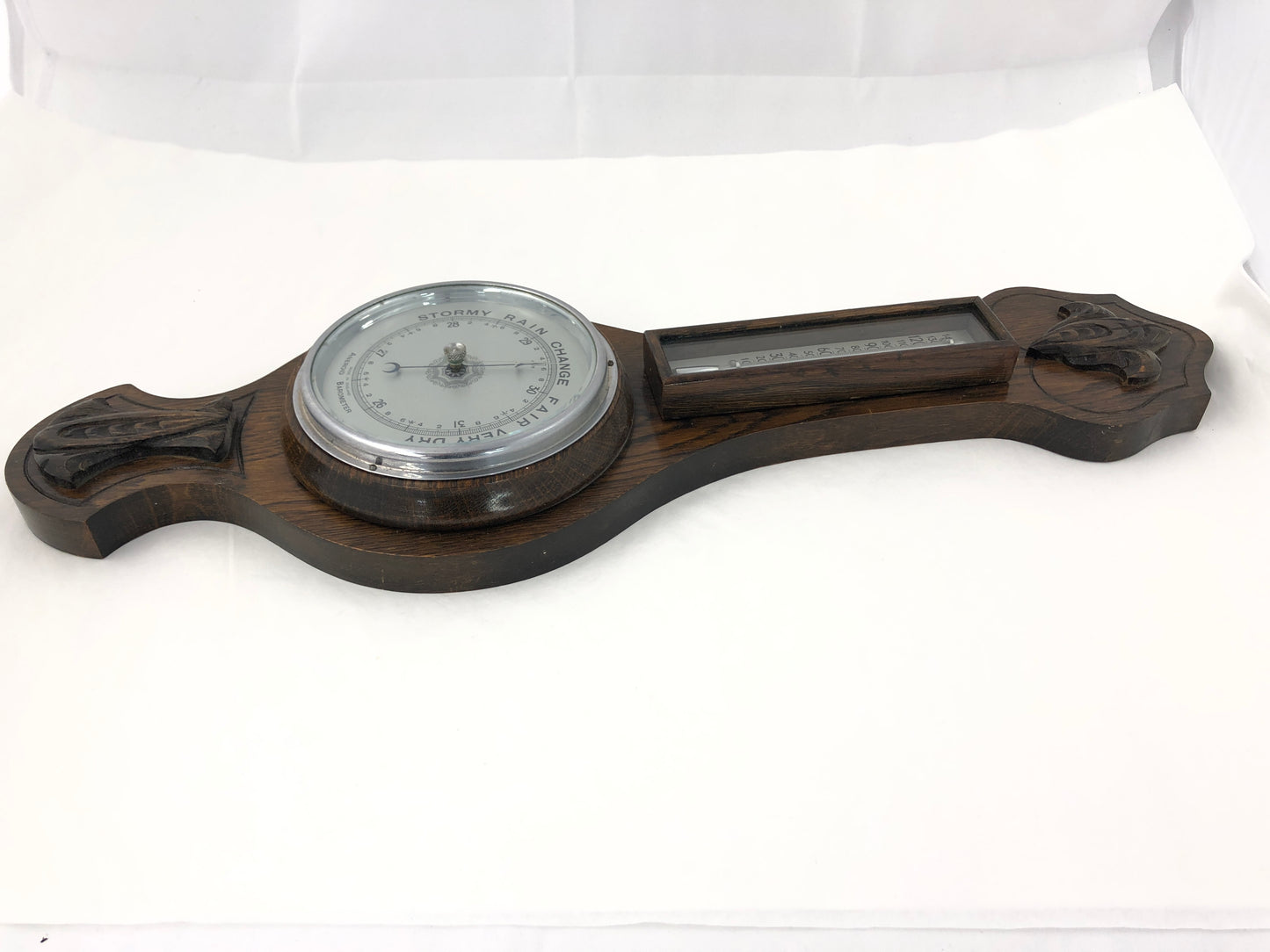 
                  
                    Oak Aneroid Barometer - England (19323)
                  
                