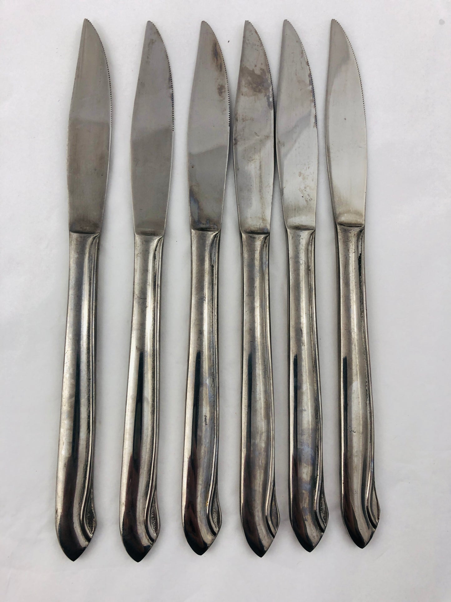 
                  
                    Vintage Stainless Steel Knives (21266)
                  
                