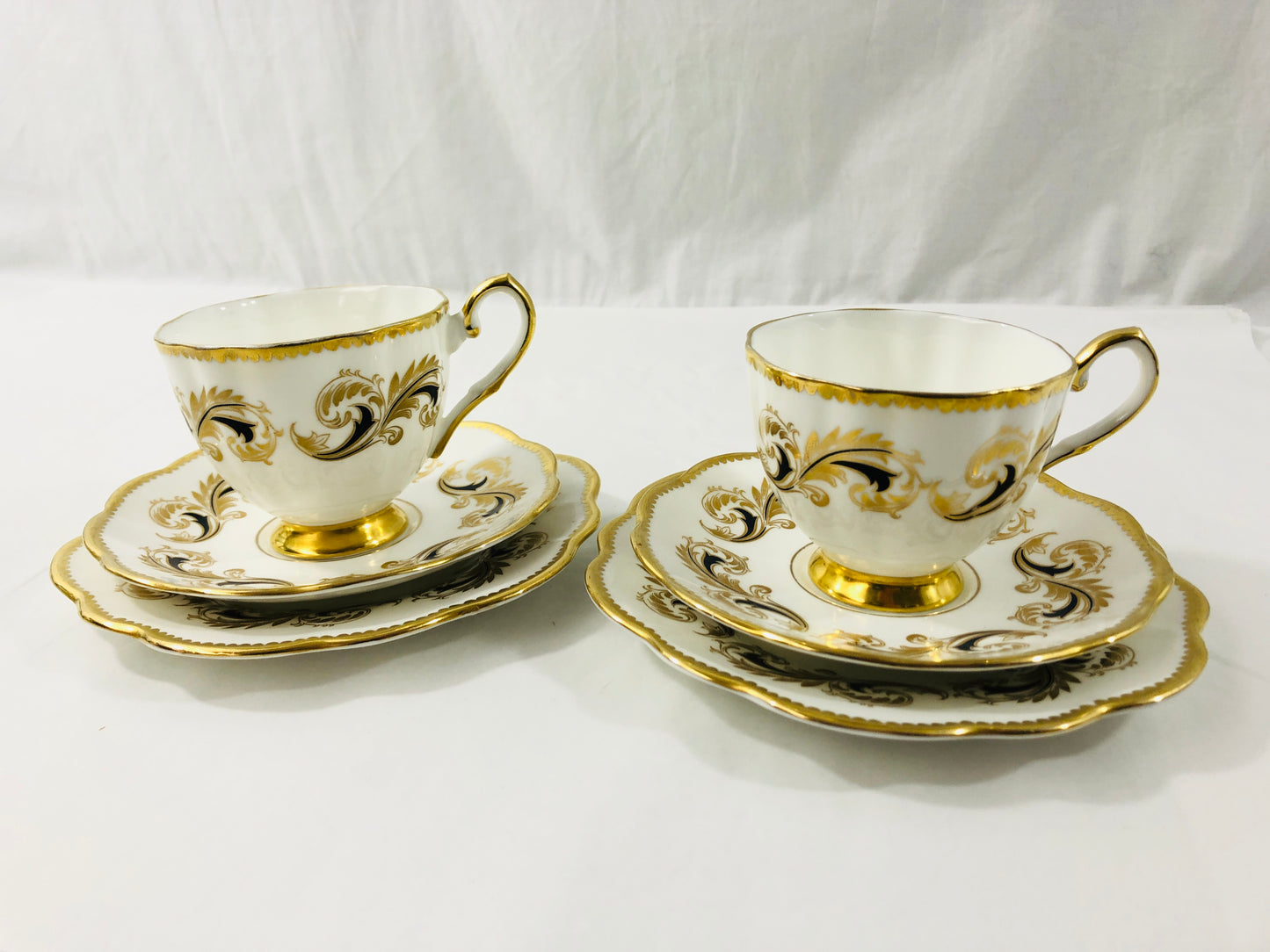 
                  
                    Taylor & Kent Elizabethan 2 x Trios (20667)
                  
                