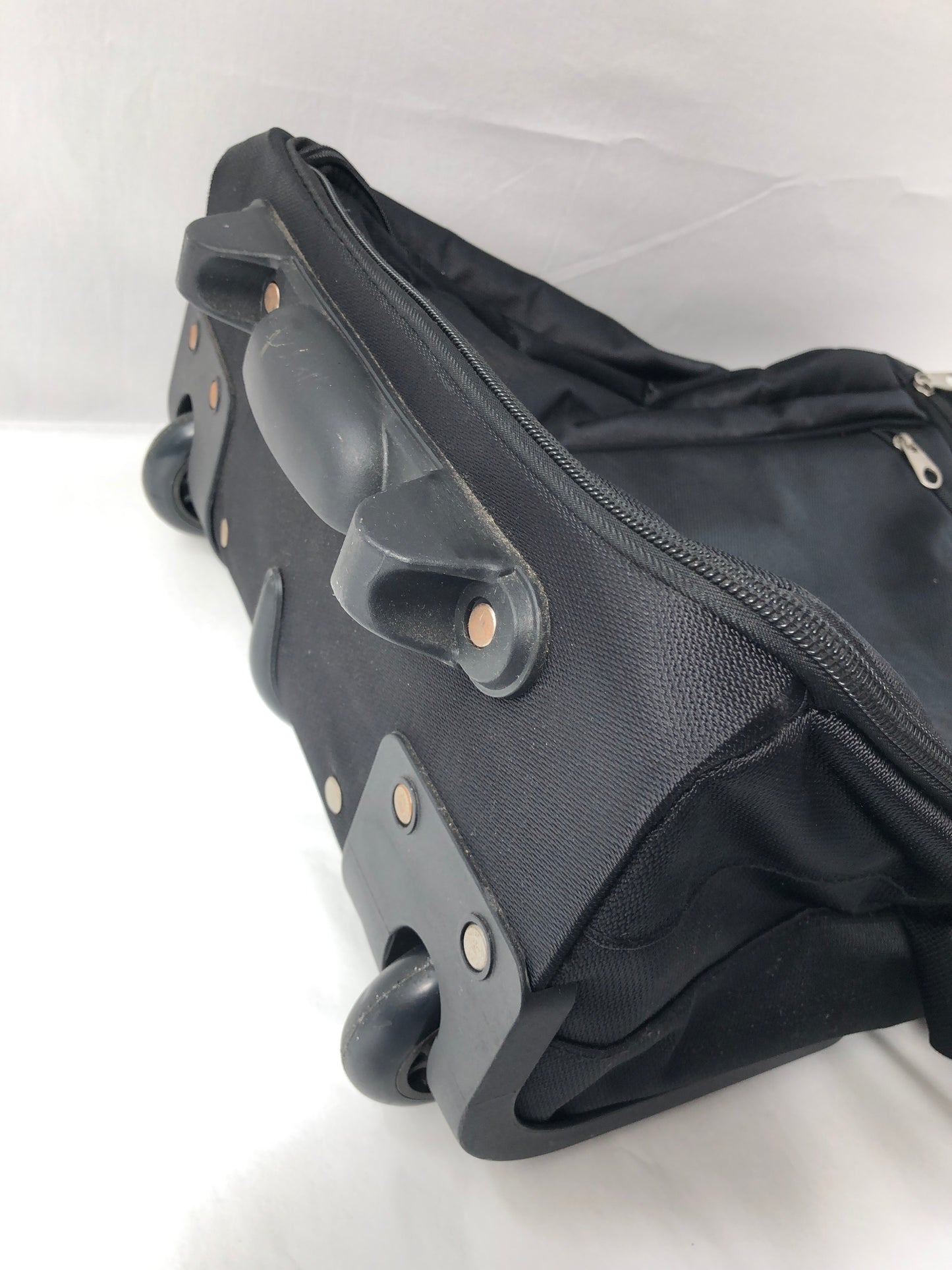 
                  
                    Soft Cover Duffle Travel Bag with Wheels (20235)
                  
                