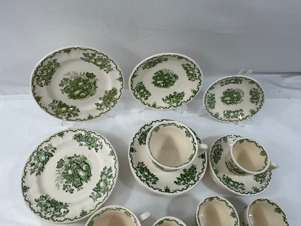 
                  
                    Masons "Fruit Basket" Green 30 piece Tea/Coffee Set  (20012)
                  
                